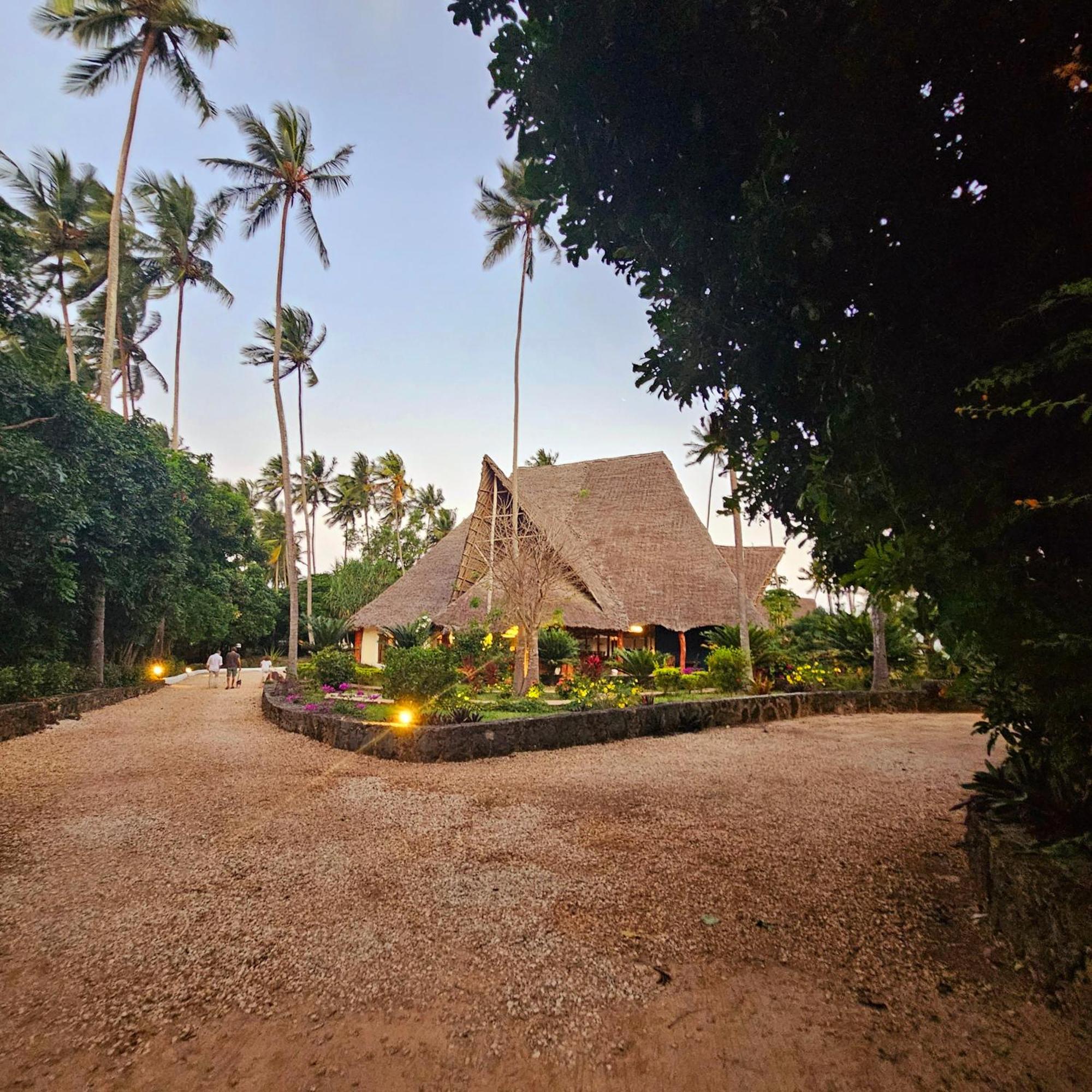 Maharaja Boutique Hotel Zanzibar Uroa Exterior photo